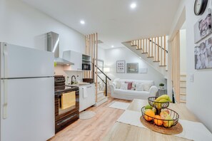 Apartment (3 Bedrooms) | Front of property