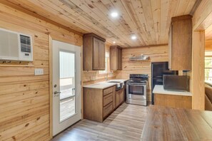 House (1 Bedroom) | Interior