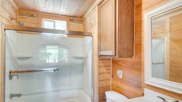 House (1 Bedroom) | Interior