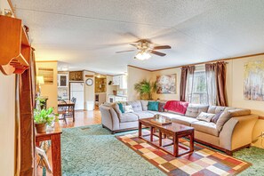 House (3 Bedrooms) | Interior - Nancy Cabin w/ Fire Pit Near Lake Cumberland! (Nancy)