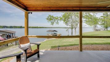 House (3 Bedrooms) | Front of property