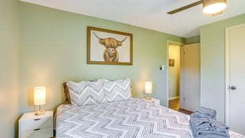 House (3 Bedrooms) | Interior