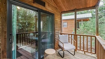 Cabin, 1 Bedroom | Property grounds