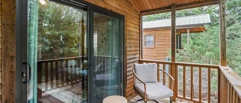 Cabaña, 1 habitación | Jardines del alojamiento