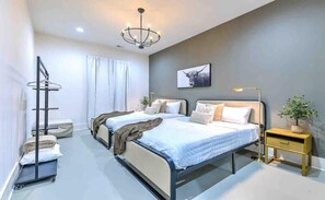 4 Schlafzimmer, Bügeleisen/Bügelbrett, WLAN, Bettwäsche