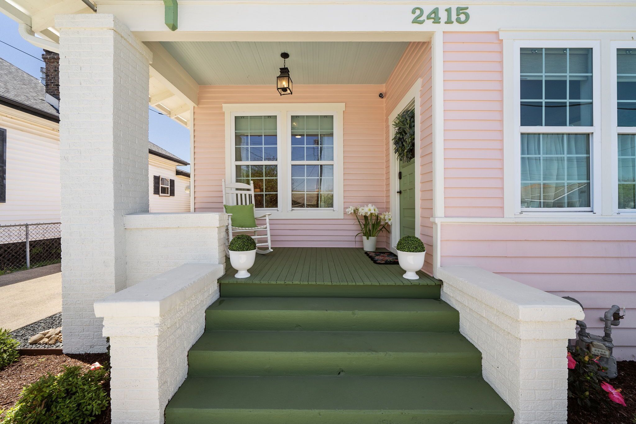 FLAMINGOS PLAYHOUSE!  2 BLOCKS FROM BEACH!