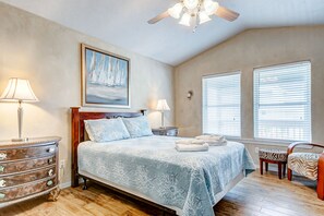 4 habitaciones, acceso a internet y ropa de cama