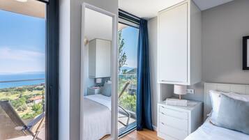 1 bedroom, premium bedding, individually decorated