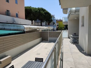 公寓, 2 間臥室, 庭院 | 陽台