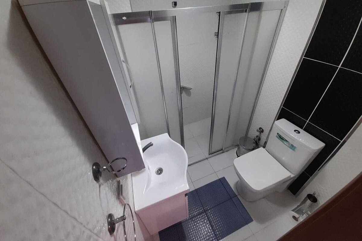 Standard Room | Bathroom