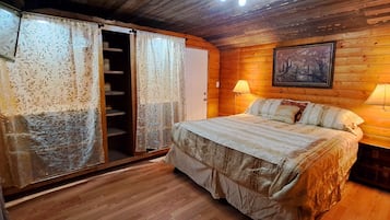 2 habitaciones, tabla de planchar con plancha y cuna de viaje