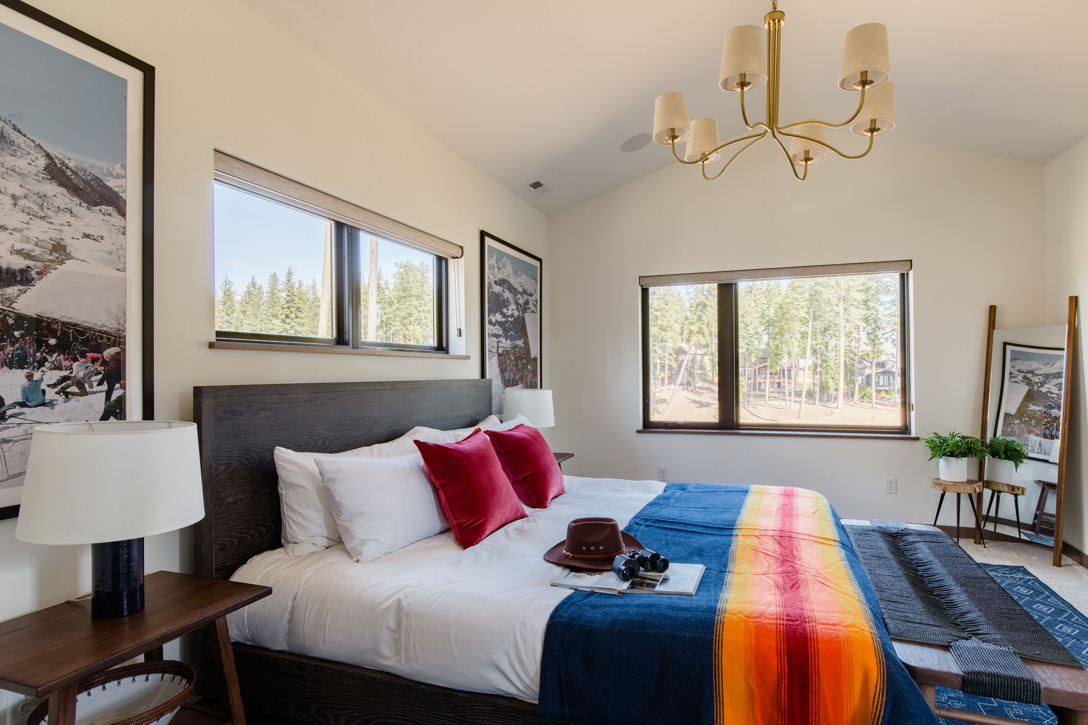 5 bedrooms, iron/ironing board, free WiFi, bed sheets