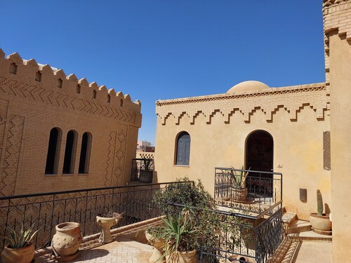 Maison de Charme, Piscine , Pergola, vue Panoramique sur les Minarets