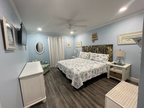 2 bedrooms, iron/ironing board, WiFi, bed sheets - Lovely 2-Bedroom Beach View Gateway (Gulf Shores)