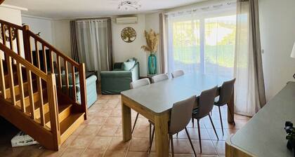 Duplex 8 Personnes Proche de la mer à Bormes-les-mimosas