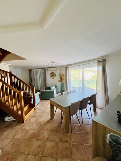 Duplex 8 Personnes Proche de la mer à Bormes-les-mimosas