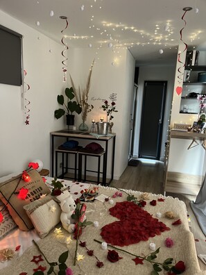 1 habitación y ropa de cama