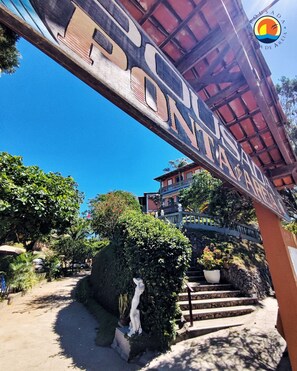 Entrada de la propiedad