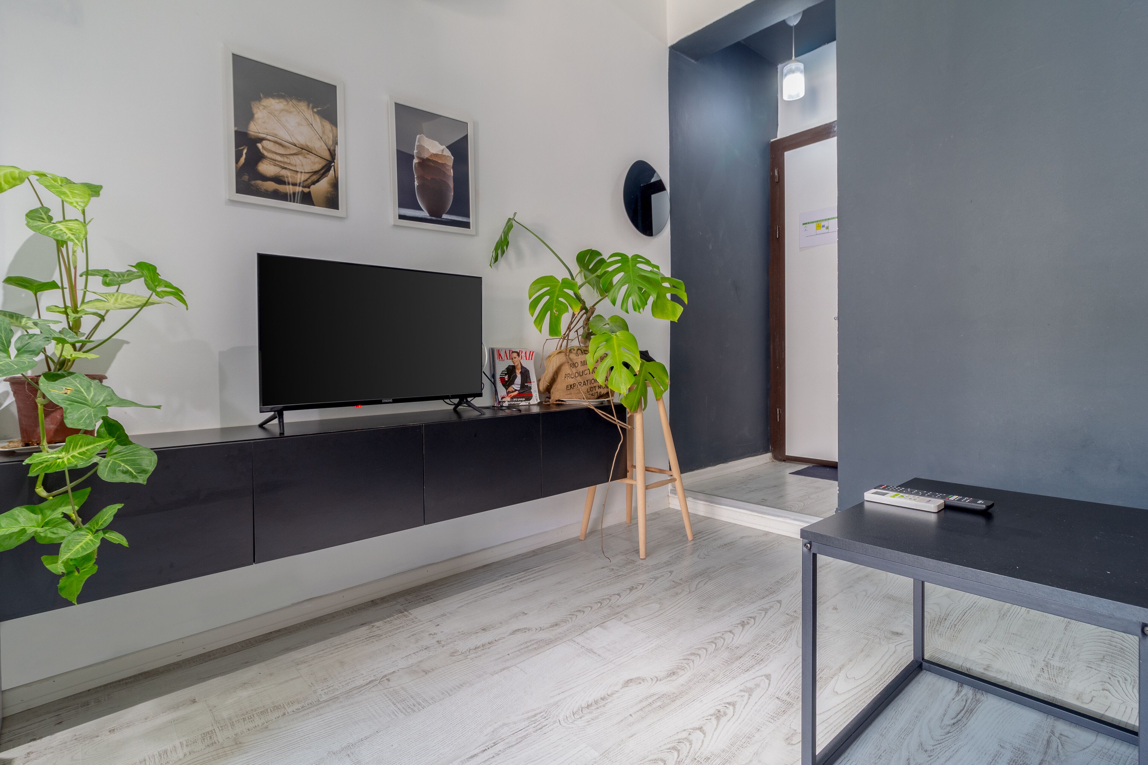 Family Apartment | Living area | TV