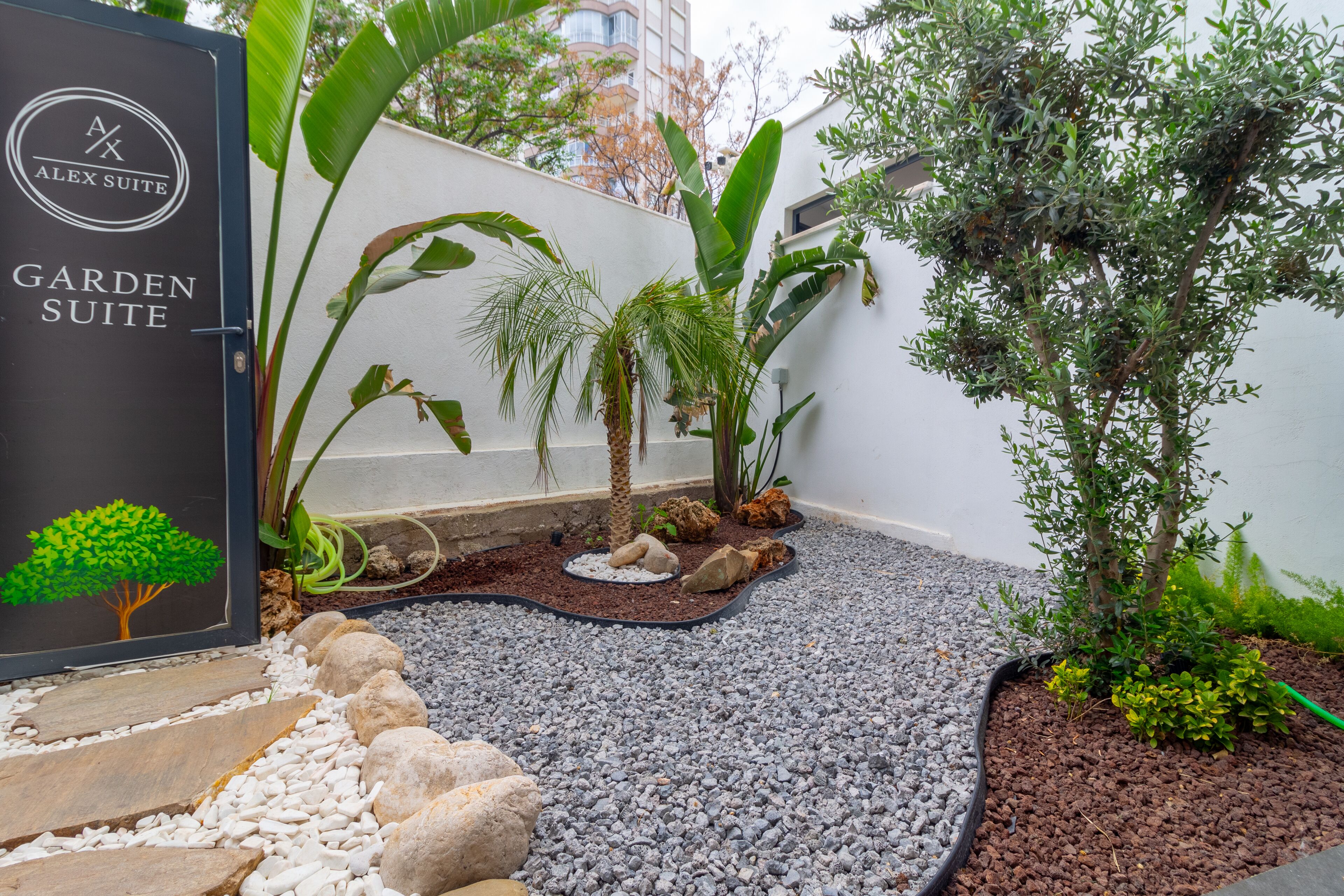 Photo - Alex Suites Lara