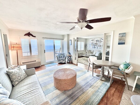 TV - Unit 403 - Wake Up Hearing The Waves (Virginia Beach)