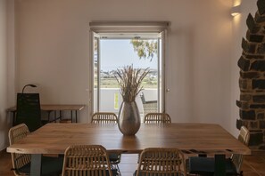 House | Dining room - Myrsini Traditional Hillside Cottage (Paros)