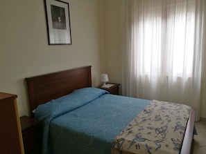 2 bedrooms, WiFi, bed sheets - Two rooms apartment with garden (Mattine)
