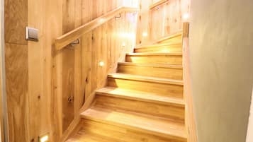 Duplex conforto, vista para a montanha | Área de estar | TV de tela plana