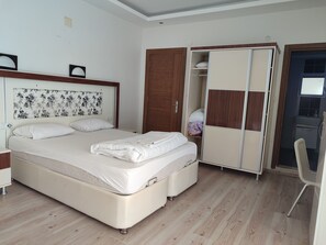 Desk, laptop workspace, free WiFi, wheelchair access