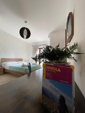 Kahden hengen comfort-huone, näköala puutarhaan | Italialaiset Frette-lakanat, ylelliset vuodevaatteet, untuvapeitot