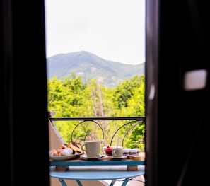 Habitació doble Comfort, vistes al jardí | 1 dormitori i llençols italians de la marca Frette