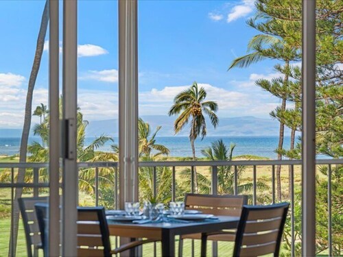 Oceanfront Hawaiian Getaway Menehune 326!