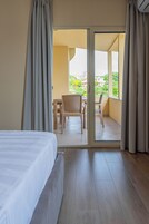 Apartment | In-room safe, soundproofing, free WiFi, bed sheets