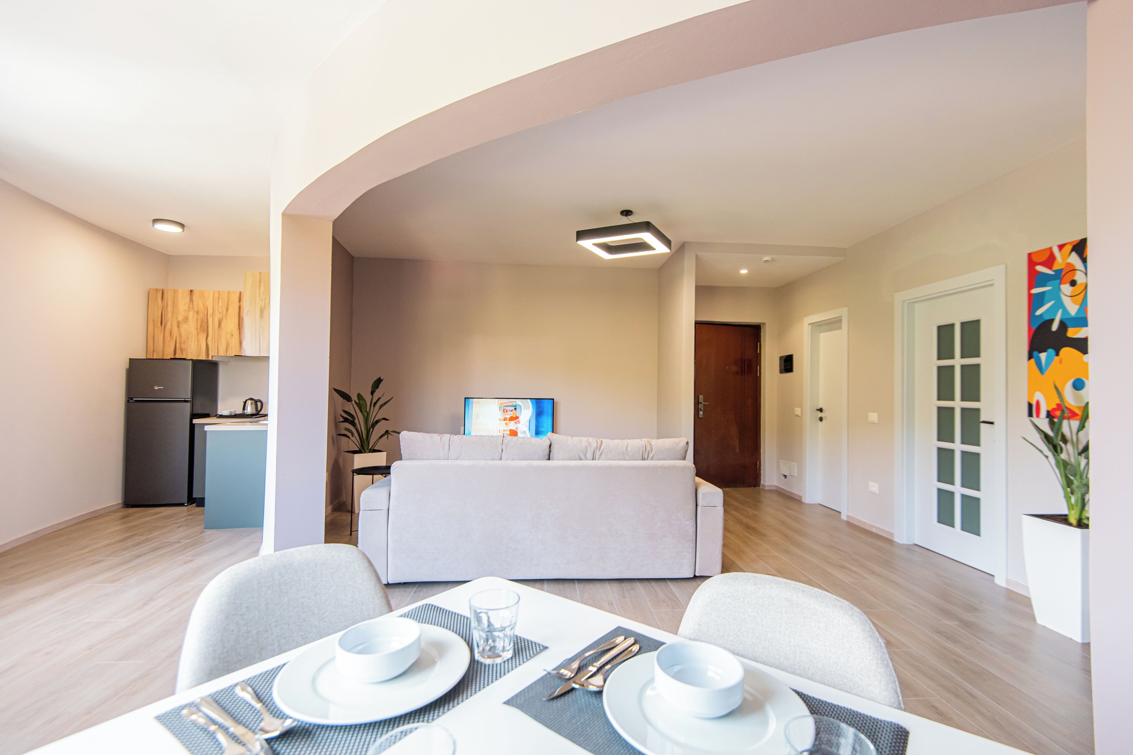 Apartamento superior | Zona de estar | Una televisión de pantalla plana, Netflix, servicios de streaming