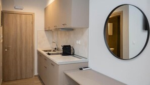 高級寢具、舒適加層、迷你吧、客房內保險箱