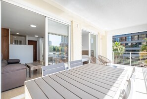 Outdoor dining - Niza 2-A Apartment Levante Beach (Benidorm)