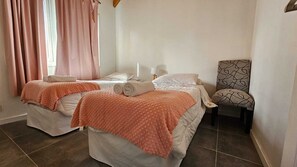 2 bedrooms, WiFi, bed sheets - COMPLEJO RAICES PATAGONICAS DUPLEX CALLE LOS PRUNUS (Dina Huapi)