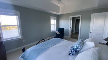 4 bedrooms, WiFi, bed sheets