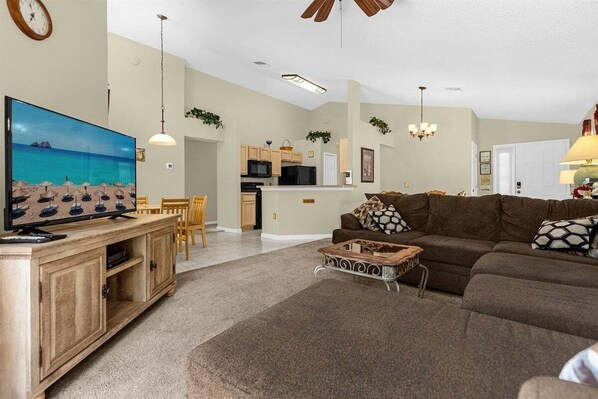Smart TV, ping pong - 1061 Resort home Lake Berkley with pool (kissimmee)