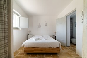 1 室のベッドルーム、アイロン / アイロン台、WiFi (無料)、ベッドシーツ