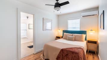 2 habitaciones, tabla de planchar con plancha, wifi y ropa de cama
