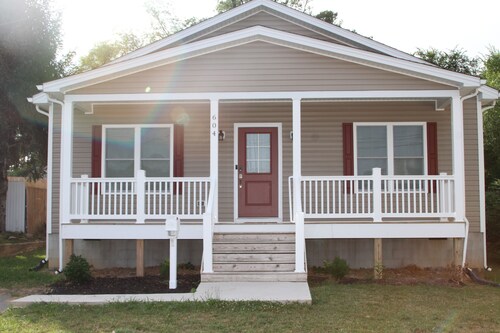 Cute Place 2yrs old near 2 Ski resorts, Many Wineries/Breweries, BR Parkway, .  