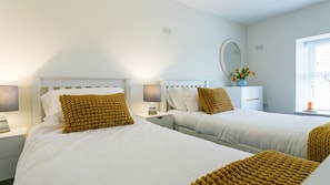 4 bedrooms, iron/ironing board, travel crib, free WiFi