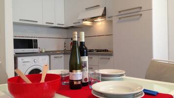 Apartment, 2 Bedrooms, Balcony | Interior