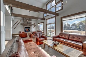 Chalet Mewah, beberapa kamar, pemandangan gunung | 7 kamar tidur, ruang kerja ramah laptop, kedap suara, dan Wi-Fi gratis