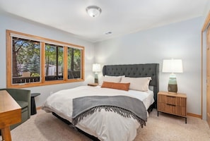 3 bedrooms, iron/ironing board, travel crib, free WiFi