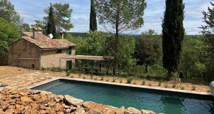 Le Poucet Oriental : house for 6, combining charm, nature and heated pool