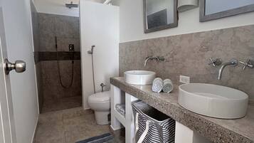 Gratis toiletartikelen, een haardroger