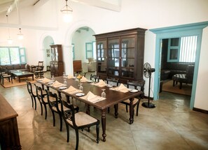 Dining room - Kathaluwa Grand Manor (Koggala)