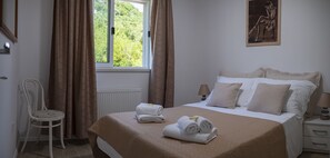 5 Schlafzimmer, Bügeleisen/Bügelbrett, WLAN, Bettwäsche